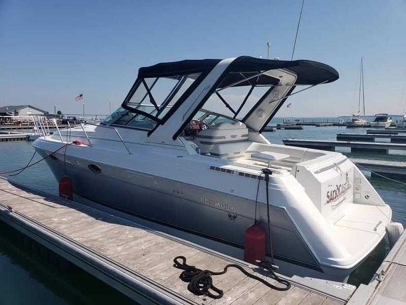 2004 Formula 31PC powerboat for sale in Ohio